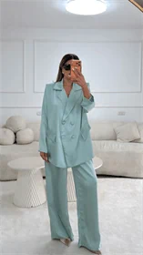 חליפה קים טורקיז